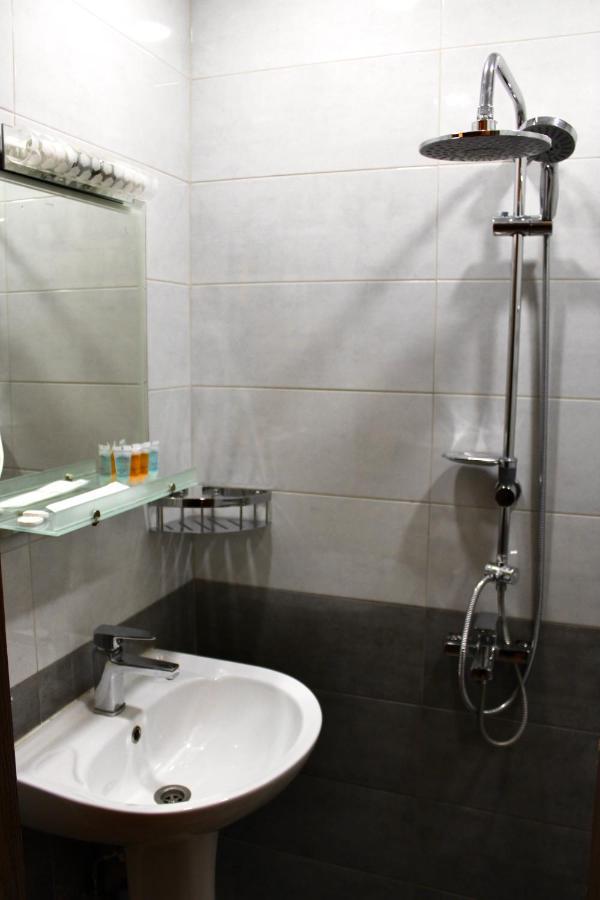 Tiflis Great View Hotel Экстерьер фото